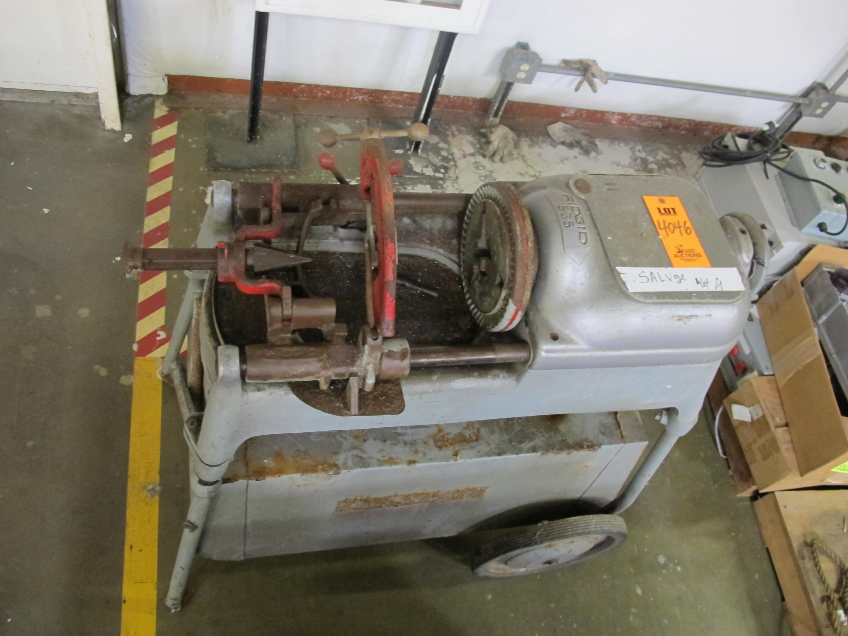 RIDGID ELECTRIC PIPE CUTTER MODEL # 535. LOADING & HANDLING FEE $15-4046